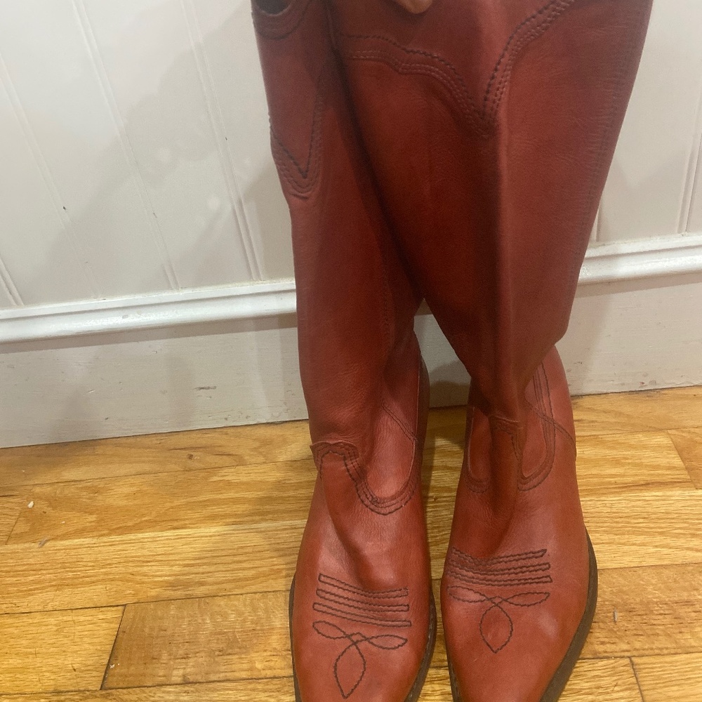 Vintage redish brown leather cowboy boots size 8